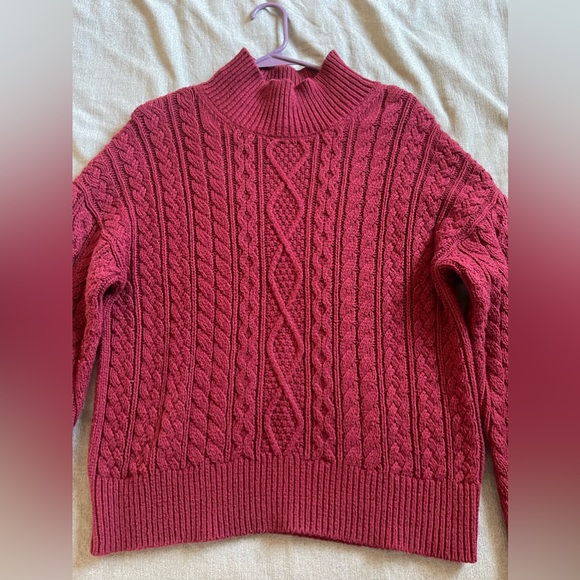 Cable knit wool sweater from Banana Republic. Size L - Picture 2 of 5
